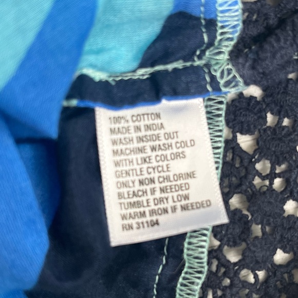 Crown & Ivy Top Size PL - Picture 3 of 3